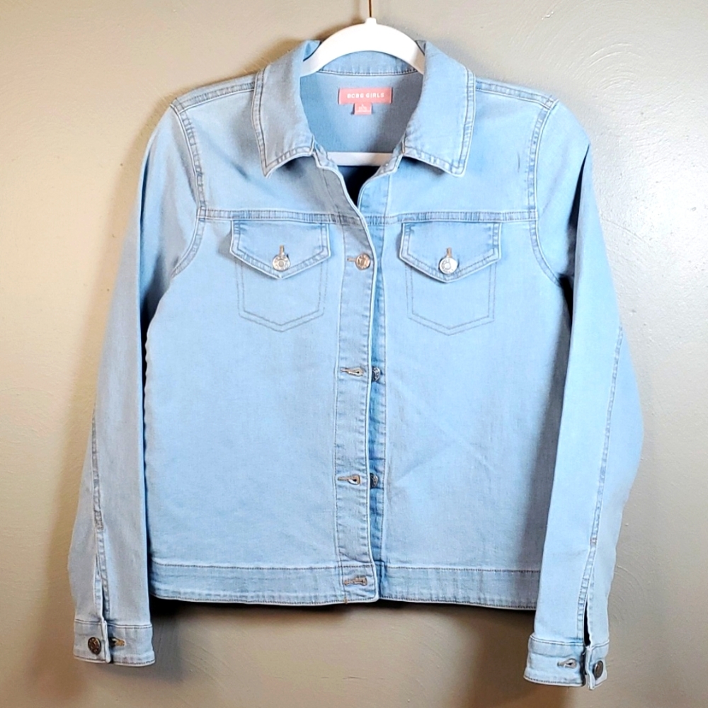 BCBG Girl's soft, stretch light blue denim jacket. Size L 14/16